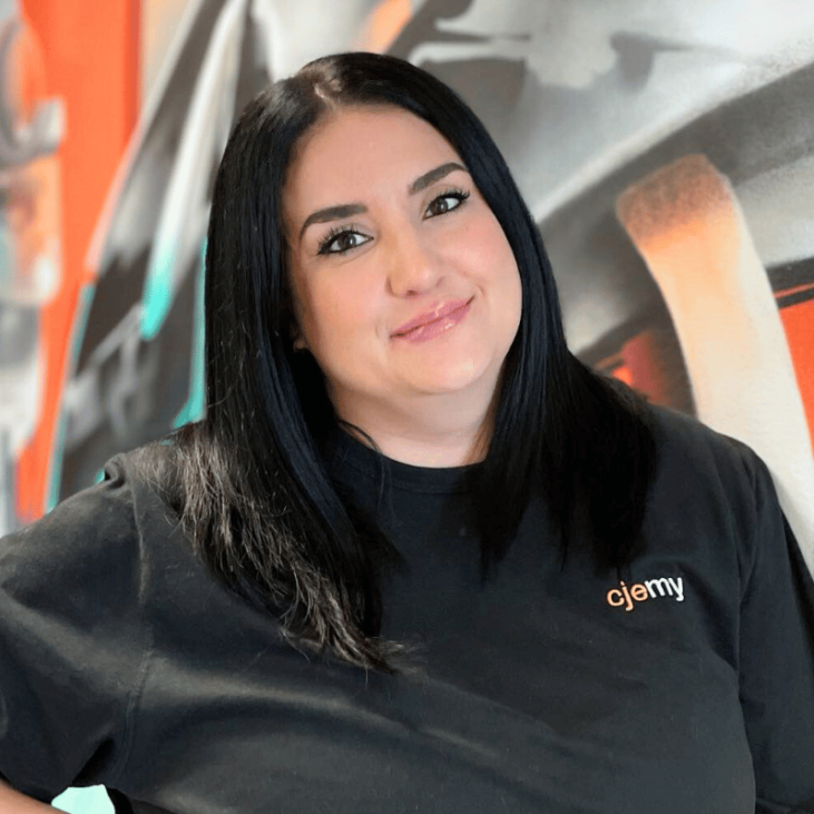 CJEMY, Joanie Bayard, conseillère jeunesse